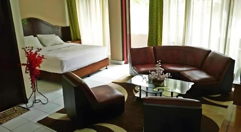 Hotel Benteng 부키팅기 외부 사진