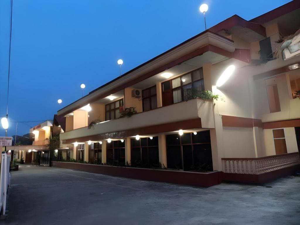 Hotel Benteng 부키팅기 외부 사진